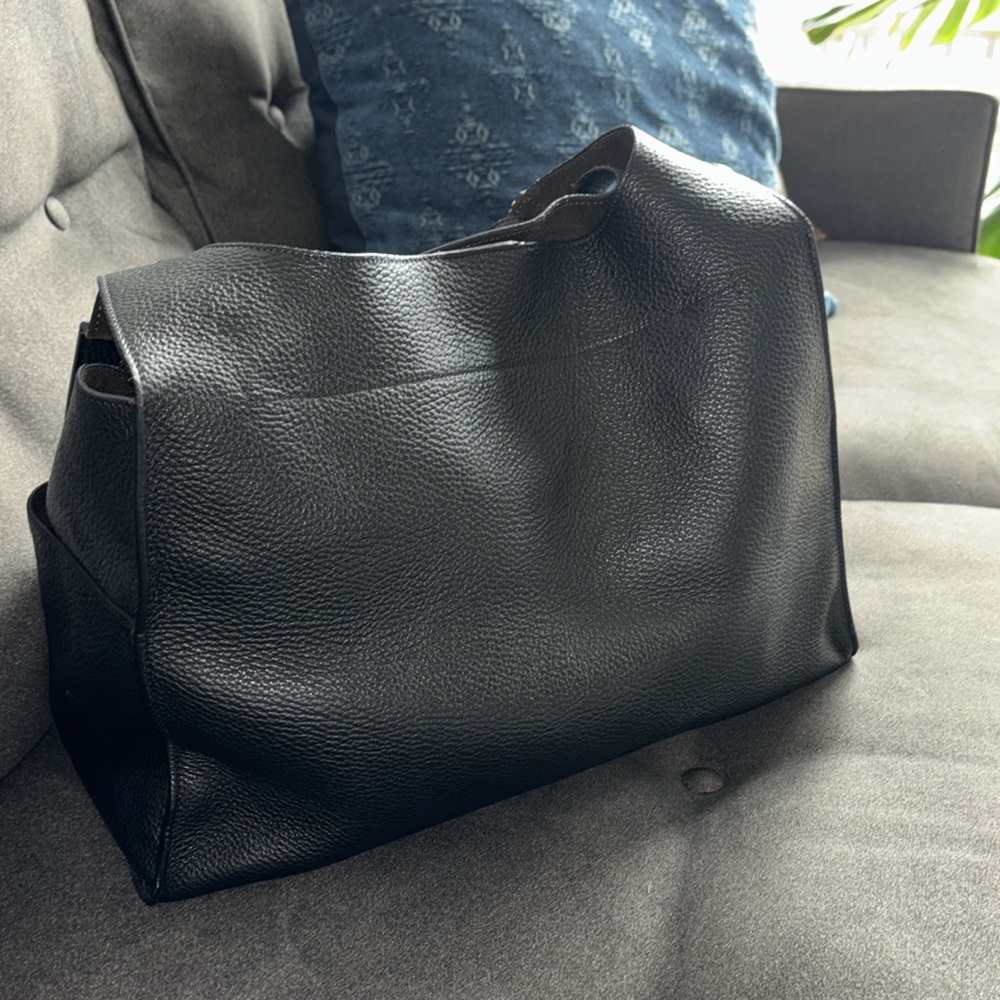 Cuyana Oversized Double Loop Bag - Picture 5 of 14